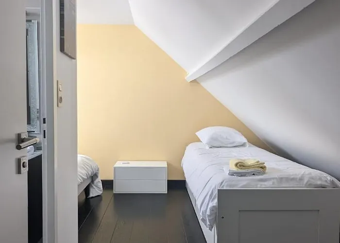 Duplex Terrasse Place Du Marche 아파트 *