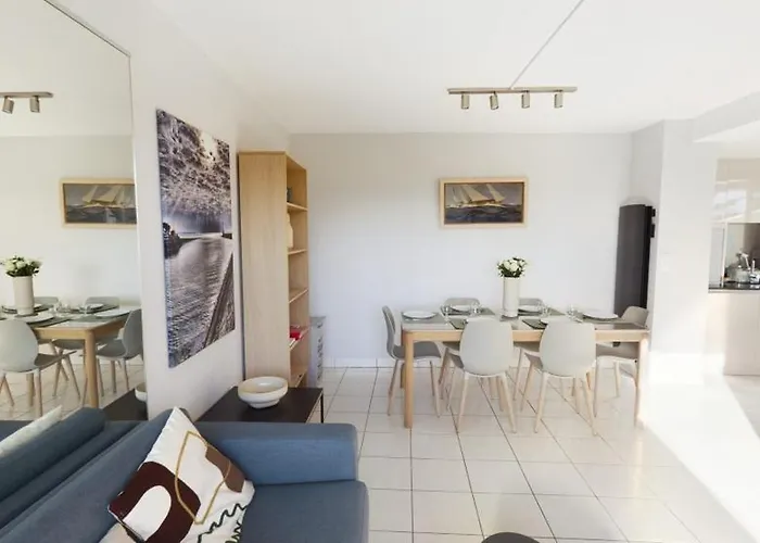 Duplex Terrasse Place Du Marche 아파트 *