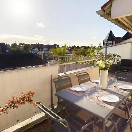 Duplex Terrasse Place Du Marche 아파트 La Baule